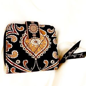Vera Bradley black and tan wallet